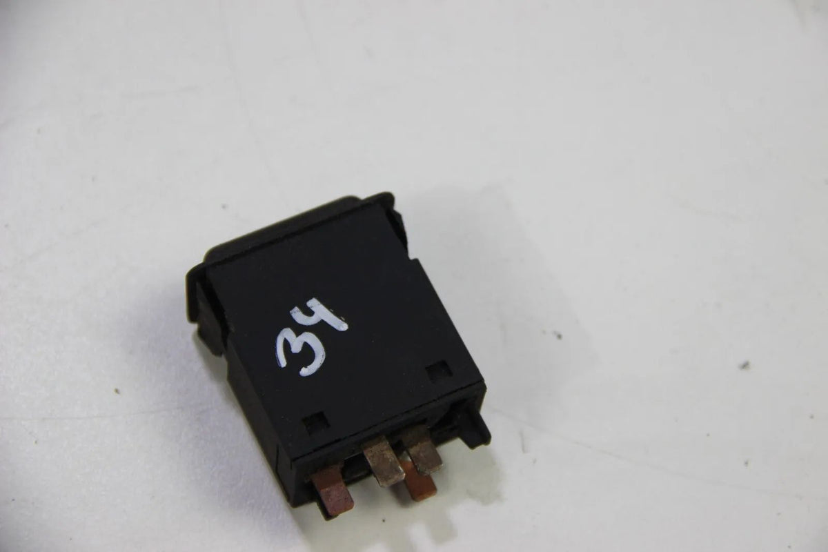 Original BMW E30 3er 316i-325i M3 Schalter Heckscheibenheizung elektrisch1380320