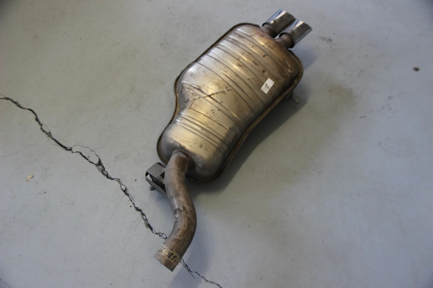 Original BMW 3er E46 320i Mittelschalldämpfer 1722134