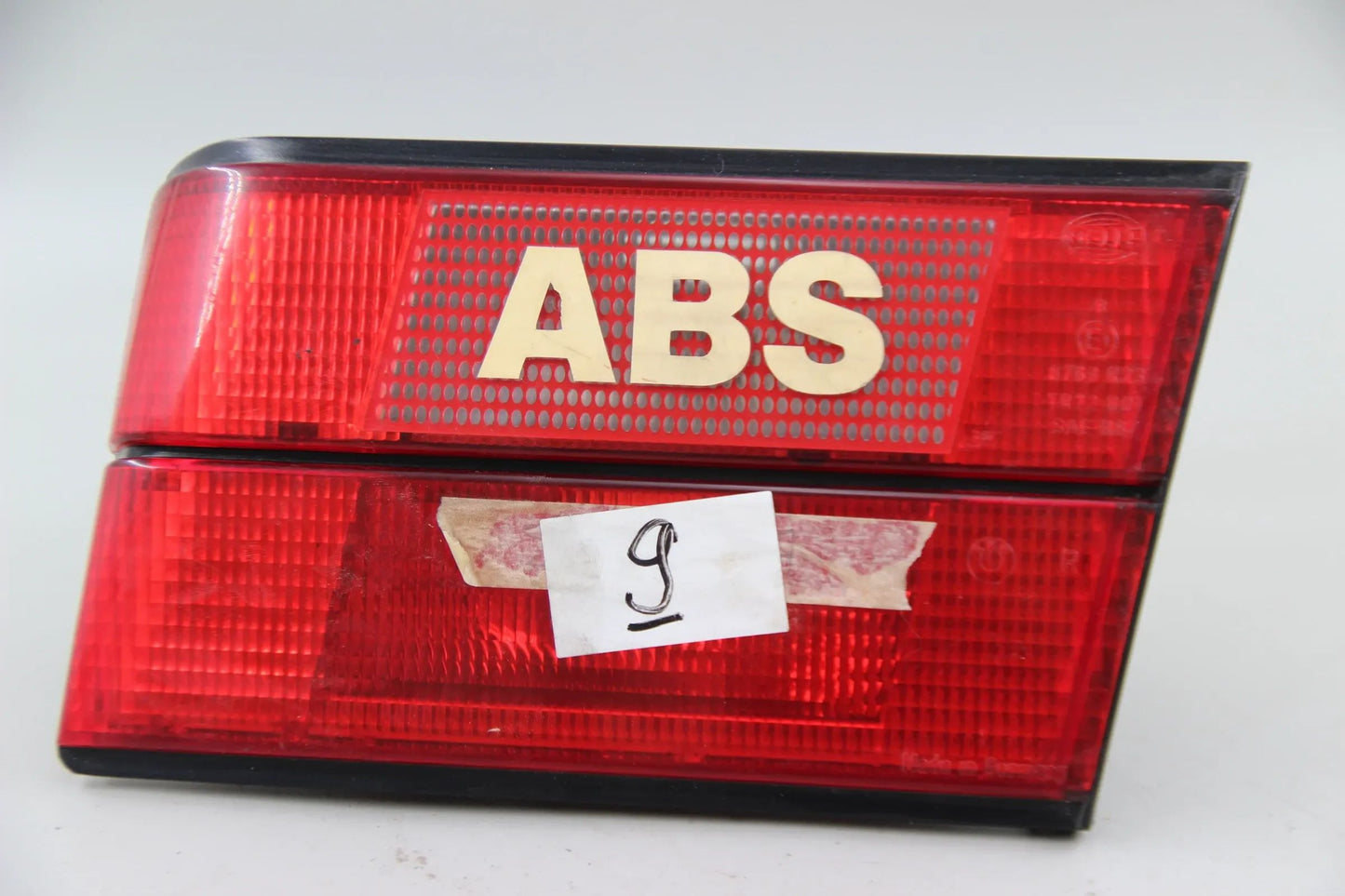 Original BMW E34 518i-540i M5 Heckleuchte Heckklappe rechts 63211379398