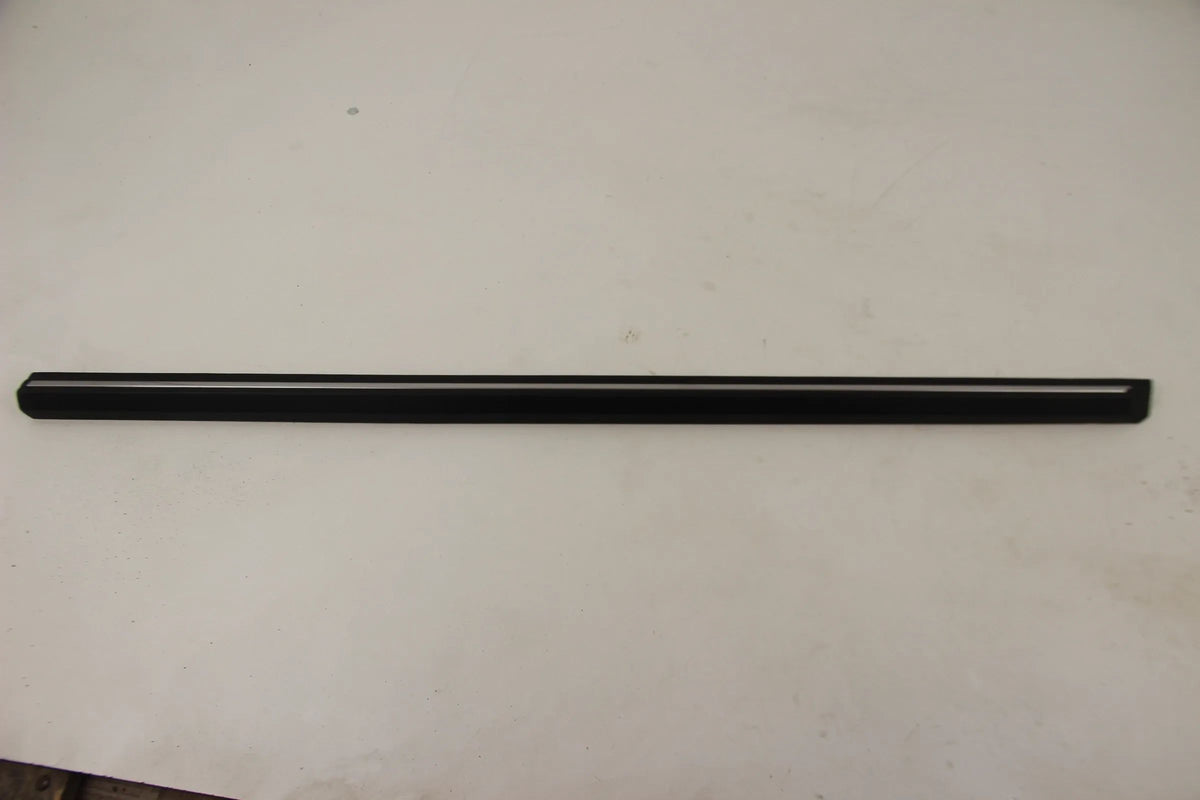 Original BMW E30 316 316i-325i Stossleist Tür vorne rechts 51131904770