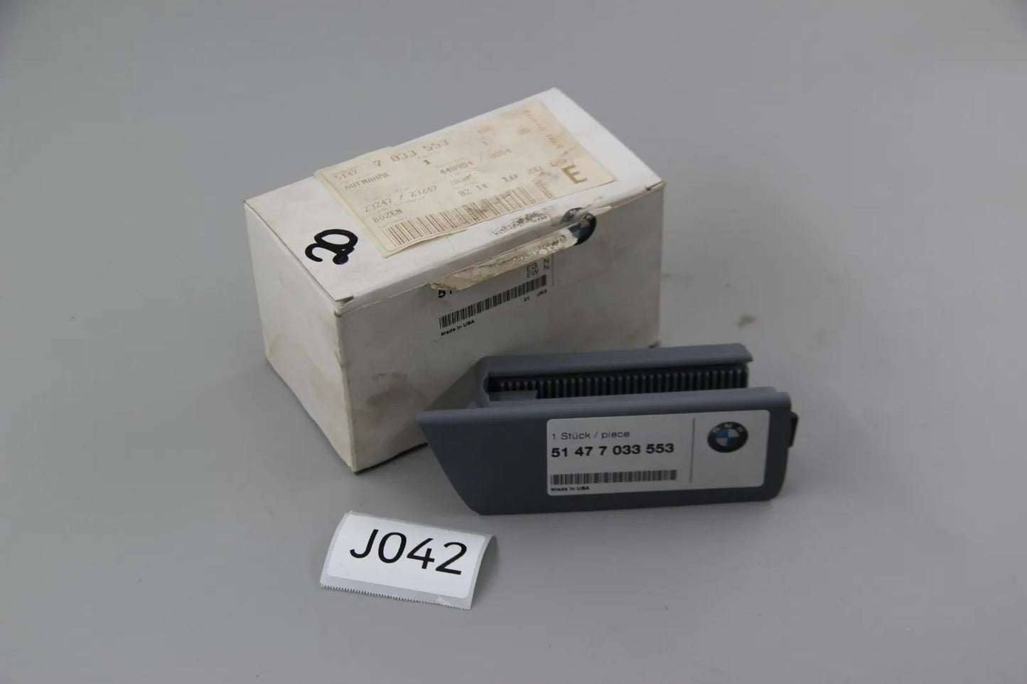 Original BMW E53 X5 Serie Aufnahme Sichtschutzrollo links Grau 51477033553