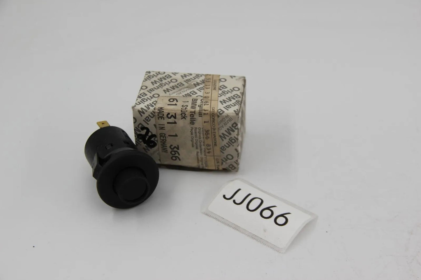 Original BMW E21 315-323i M10 M20 Schalter Heizbare Heckscheibe 61311366834