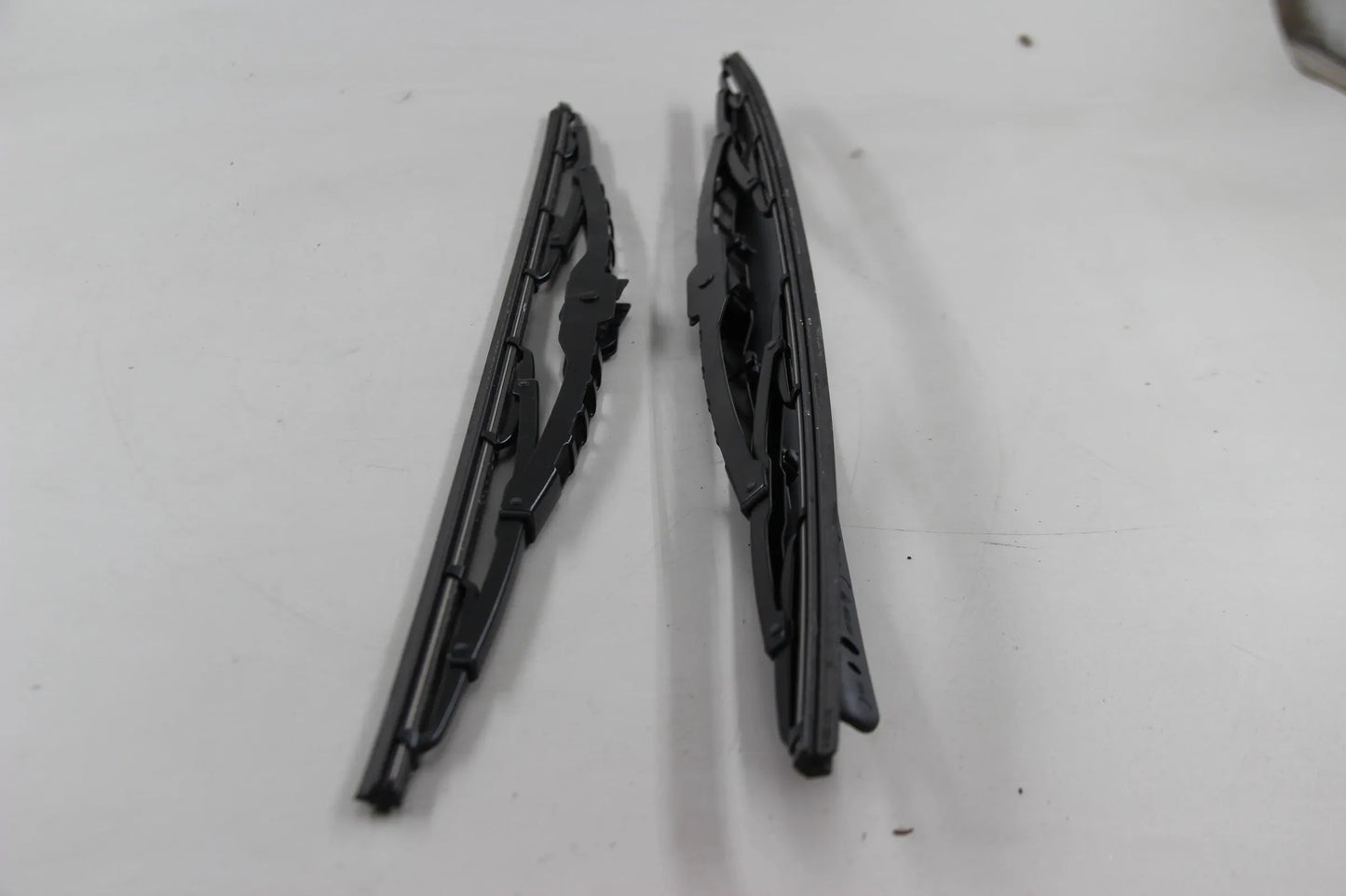 Original BMW E85 E86 Z4 Satz Wischerblätter NOS NLA 61610150675