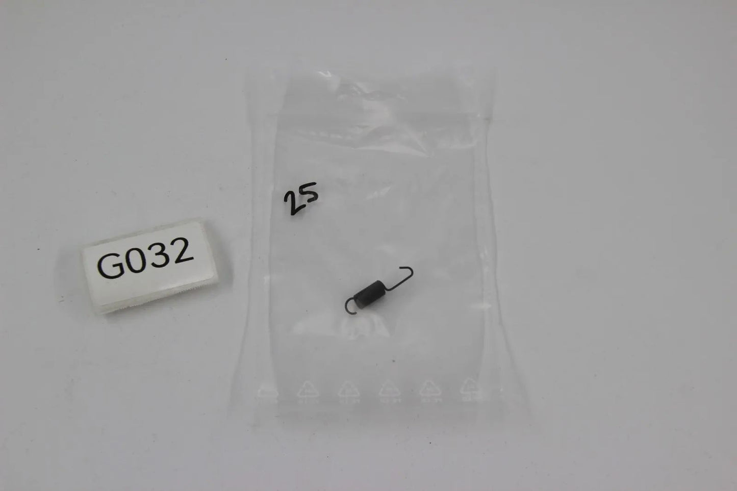 BMW E10 M10 Neueklasse 4-Zyl E12 Zugfeder Vergaser/Einspritzung NOS 13541256062