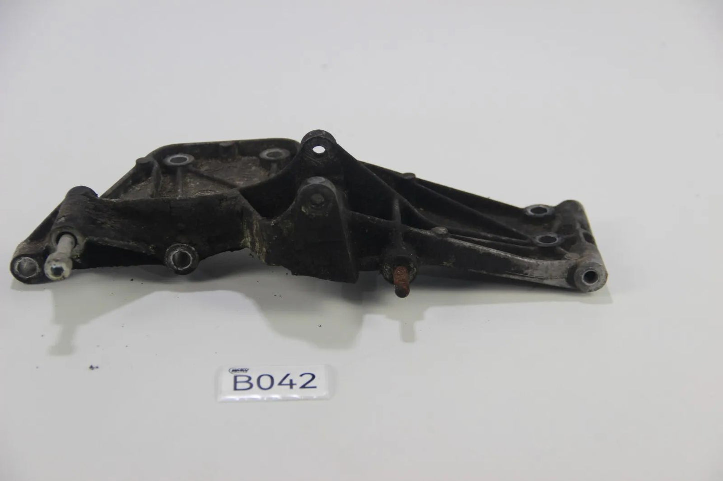 Original BMW E23 E24 E28 M30 Lagerblock Halterung Servo Pumpe 1274579