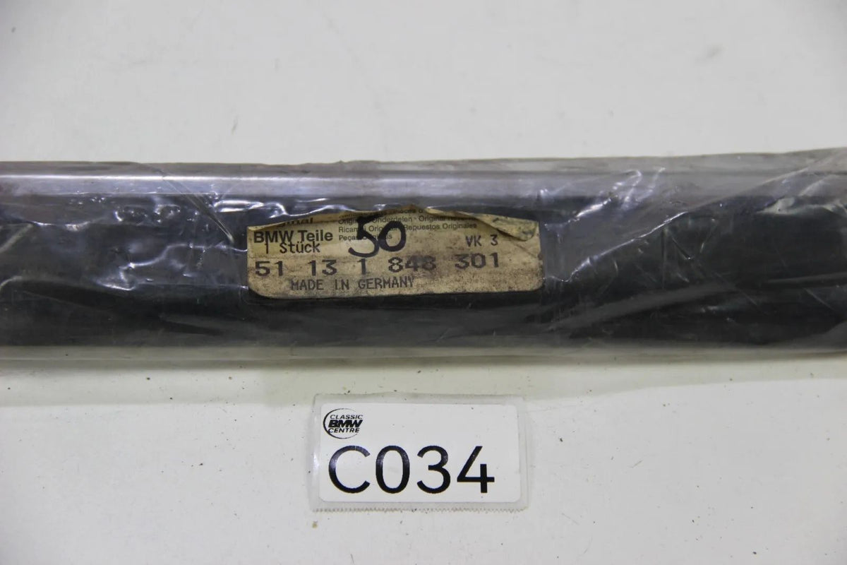 Original BMW E23 728i-745i Stossleiste Seitenwand vorne links NOS 51131848301