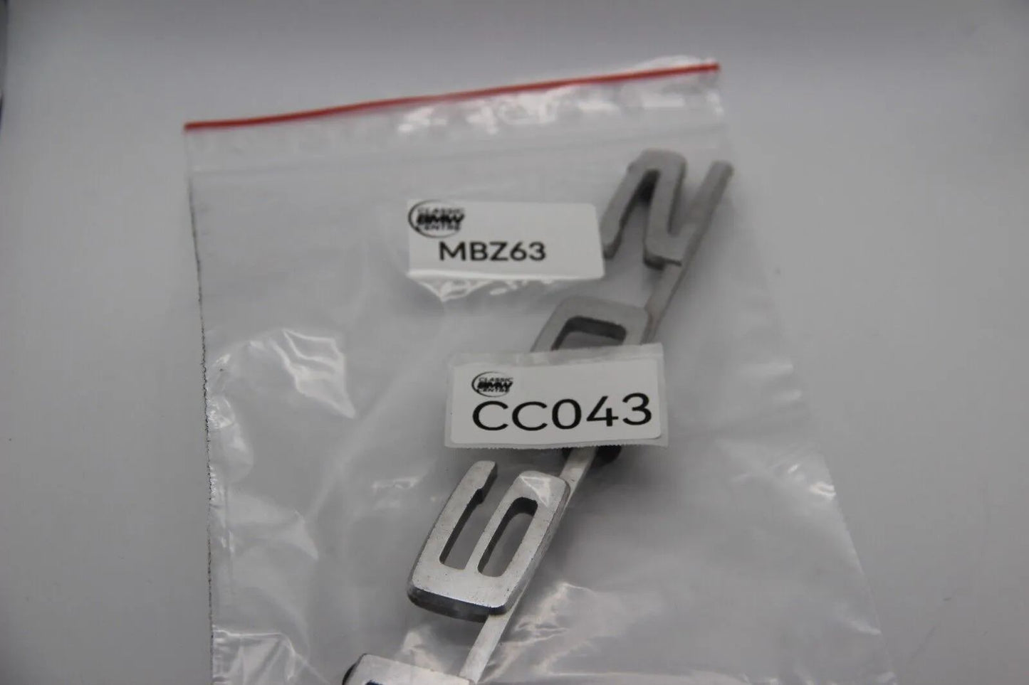 Original BMW E10 E6 1602 Modellbezeichnung Emblem Badge Schriftzug Typenschild