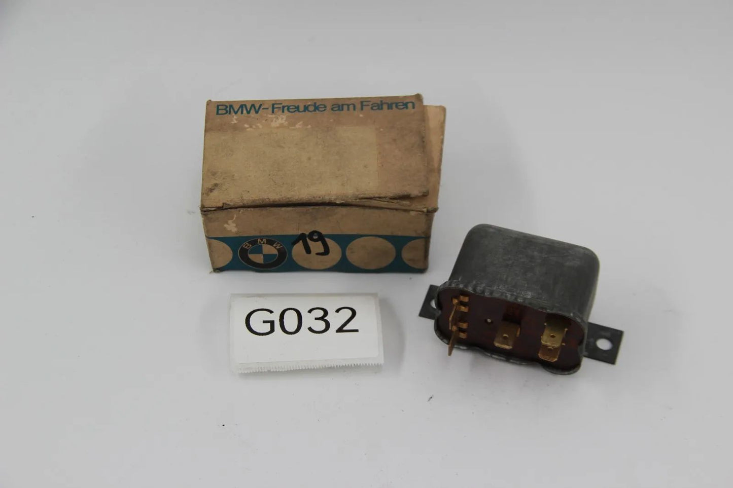 BMW E10 E3 E9 E12 Bosch Relais Stromrelais 12V 0332003014 NOS 61311352156 Neu