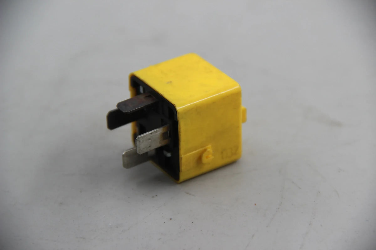 Original BMW 3er E30 5er E34 Relais BOSCH gelb SWF 601.576 61311378301