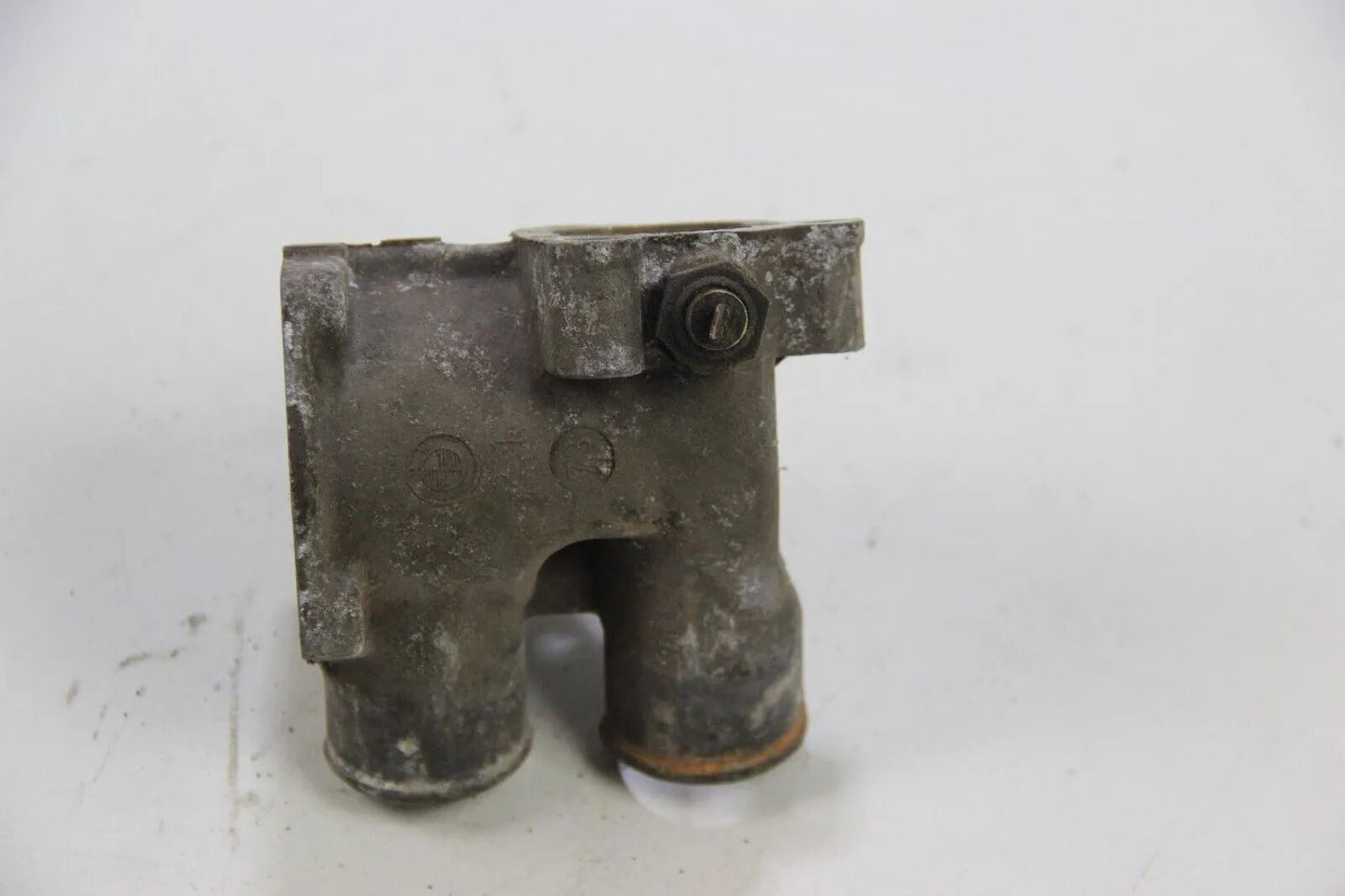 BMW E9 3.0 CSI CSL E3 3.0Si Thermostatgehäuse Wasserflansch OEM 1250351