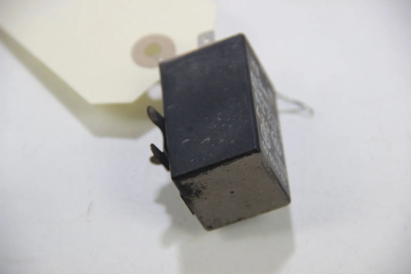 Original BMW E30 Relais Gurt Sicherheitsgurt Zeitsteuergerät 1372719 Relay 3er