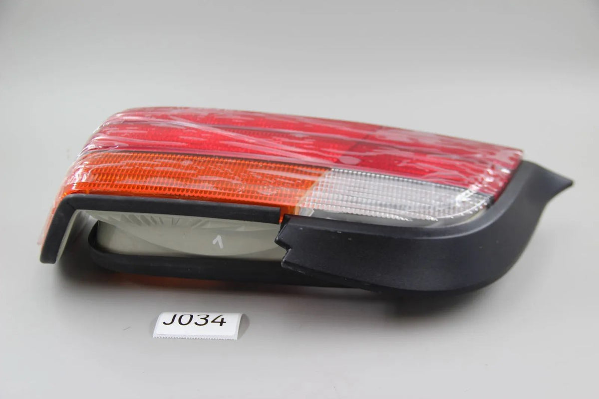 Original BMW E36 316i-323i Heckleuchte mit Nebelschlusslicht rechts 63211387658