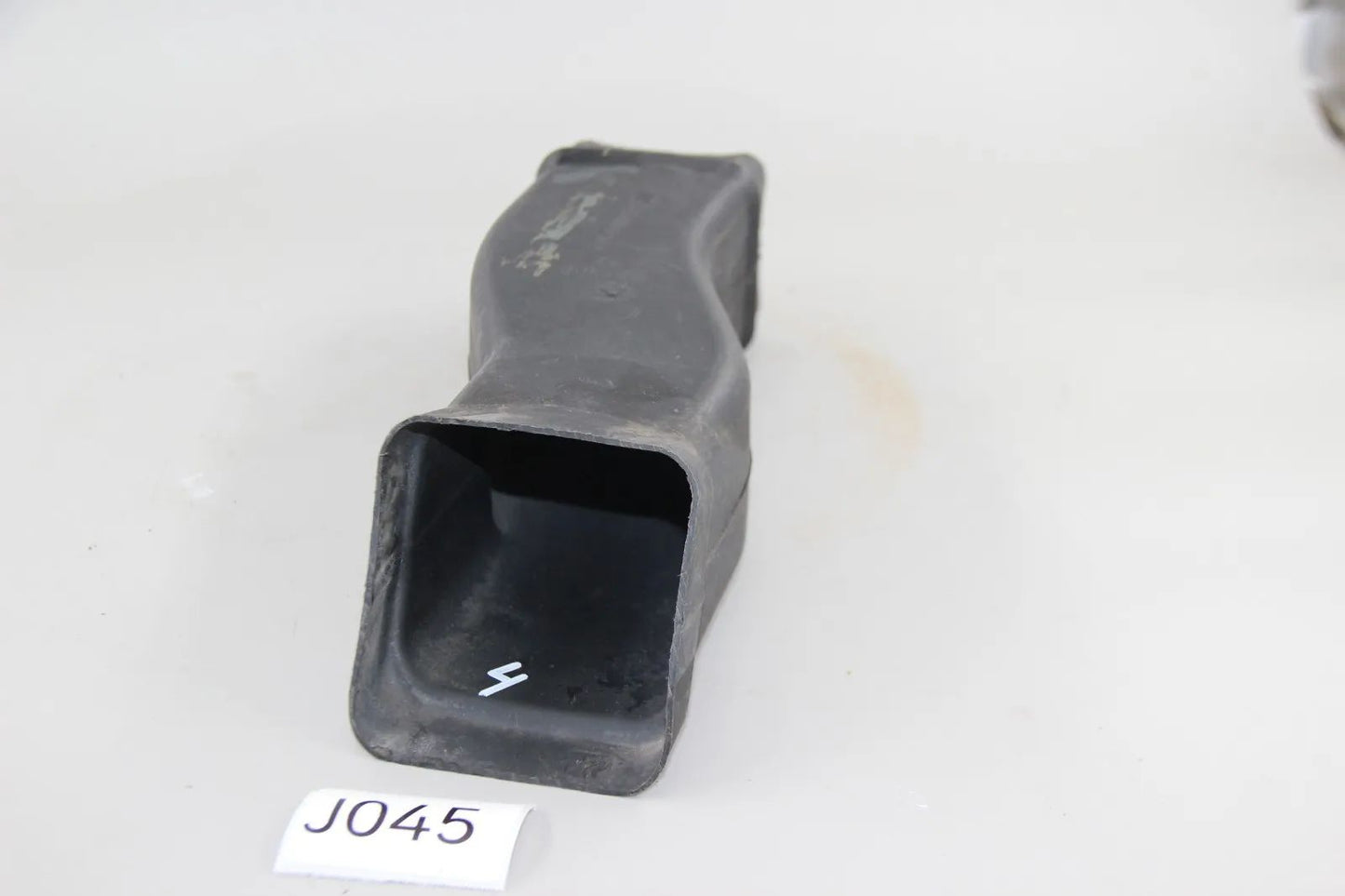 Original BMW E30 Belüftungsstutzen Stutzen rechts M Technic 51712238868