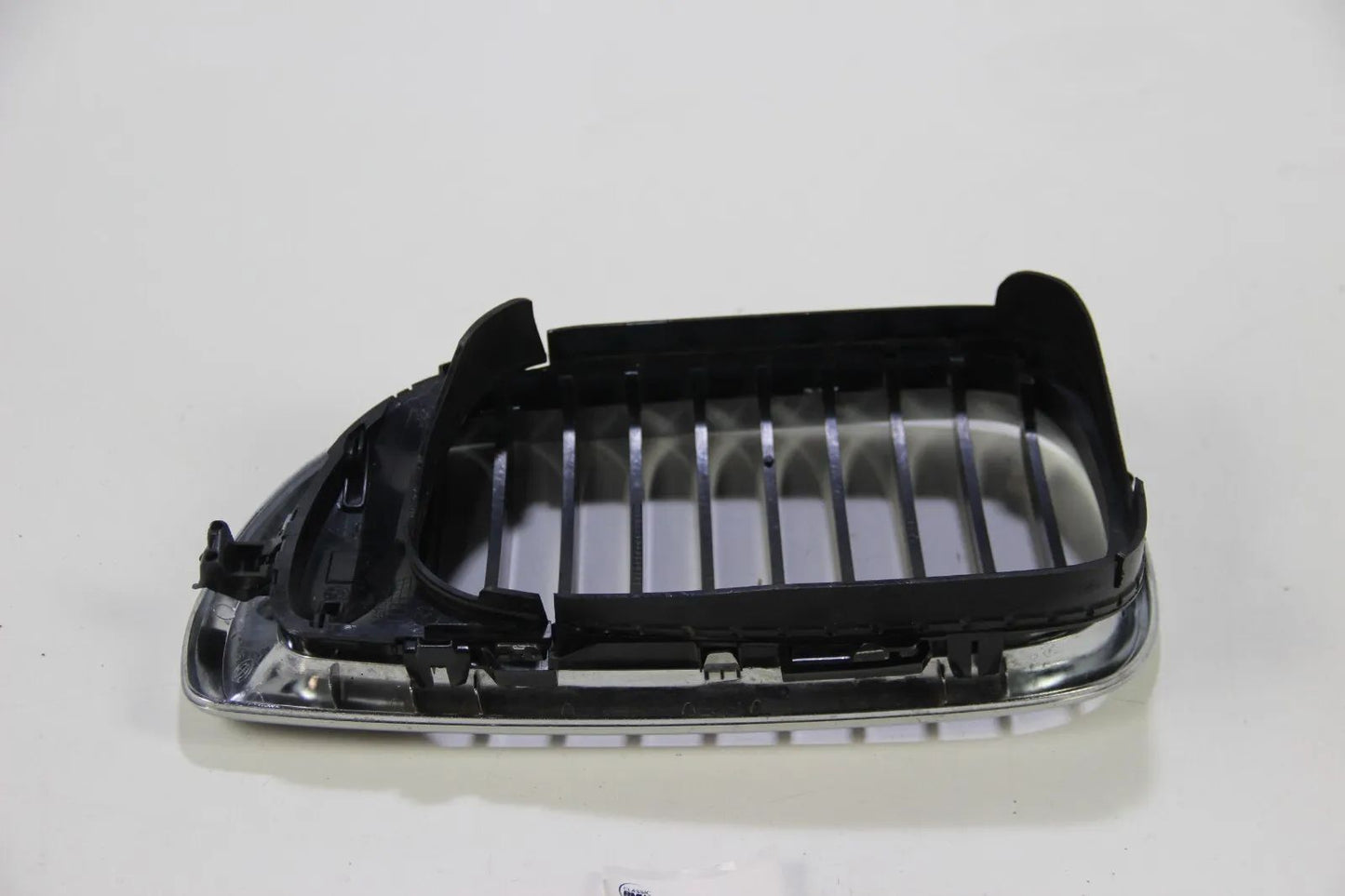 Original BMW E46 2001-2005 Niere Kühlergrill Ziergitter Chrom Rechts 51137030548
