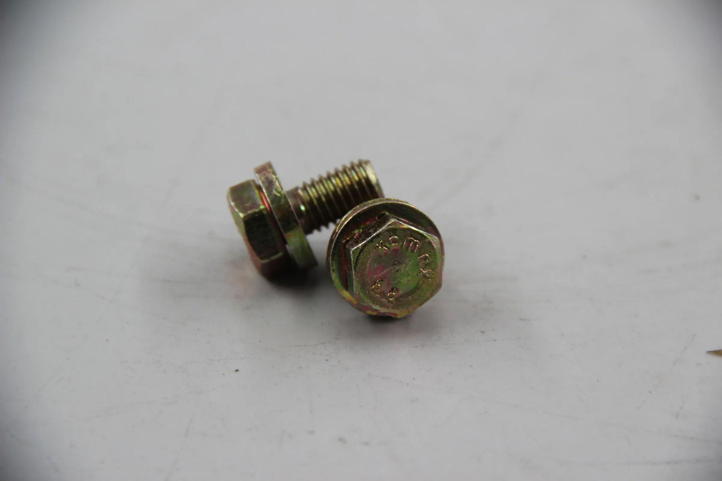 Orig. BMW E28 E24 E32 2x Sechskantschraube mit Scheibe M8X16-Z1, 8.8 11231718840