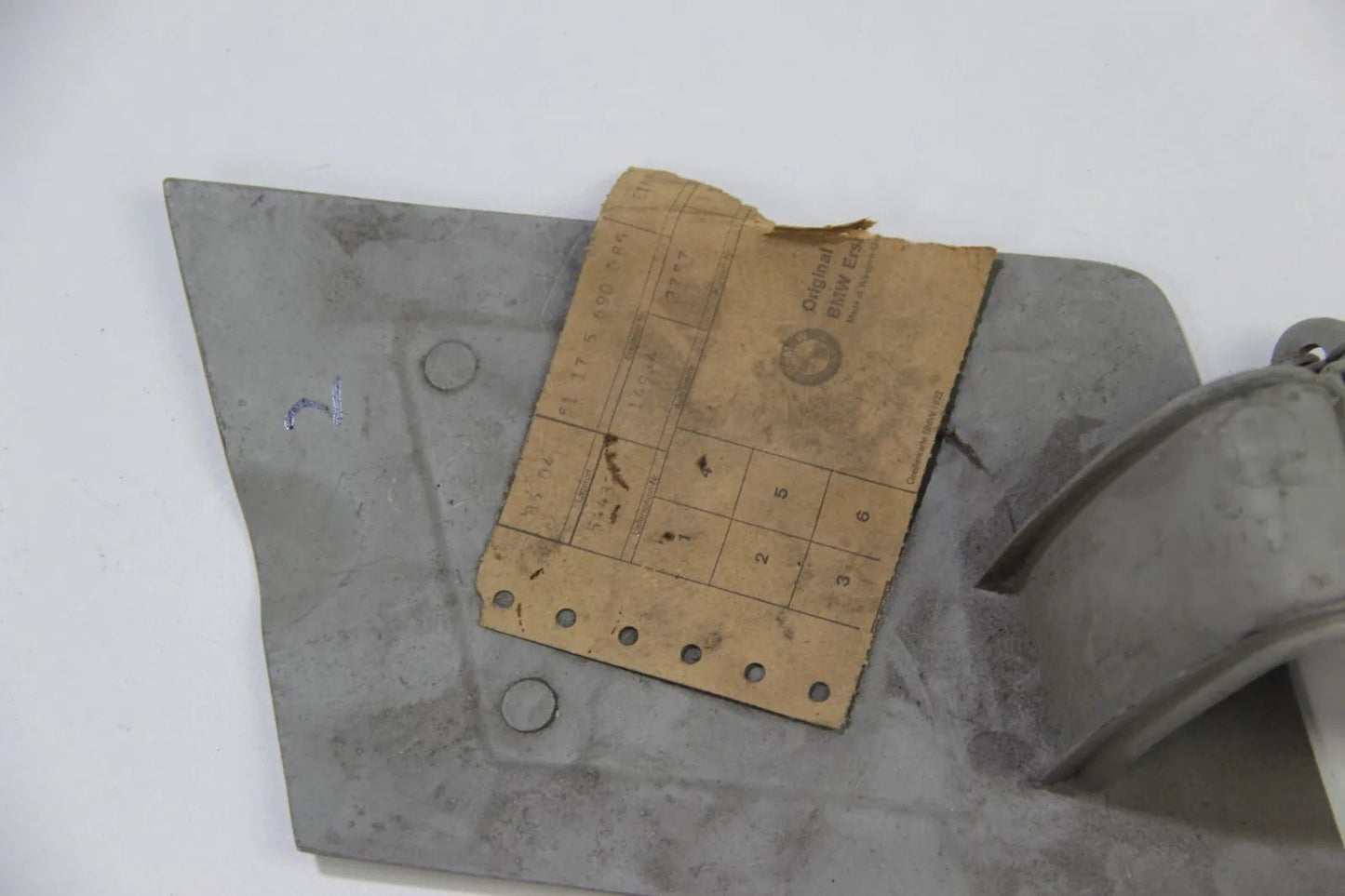 NEU Original BMW Neue Klasse 1500-2000 tii Einfüllklappe 51175690085 Filler Cap