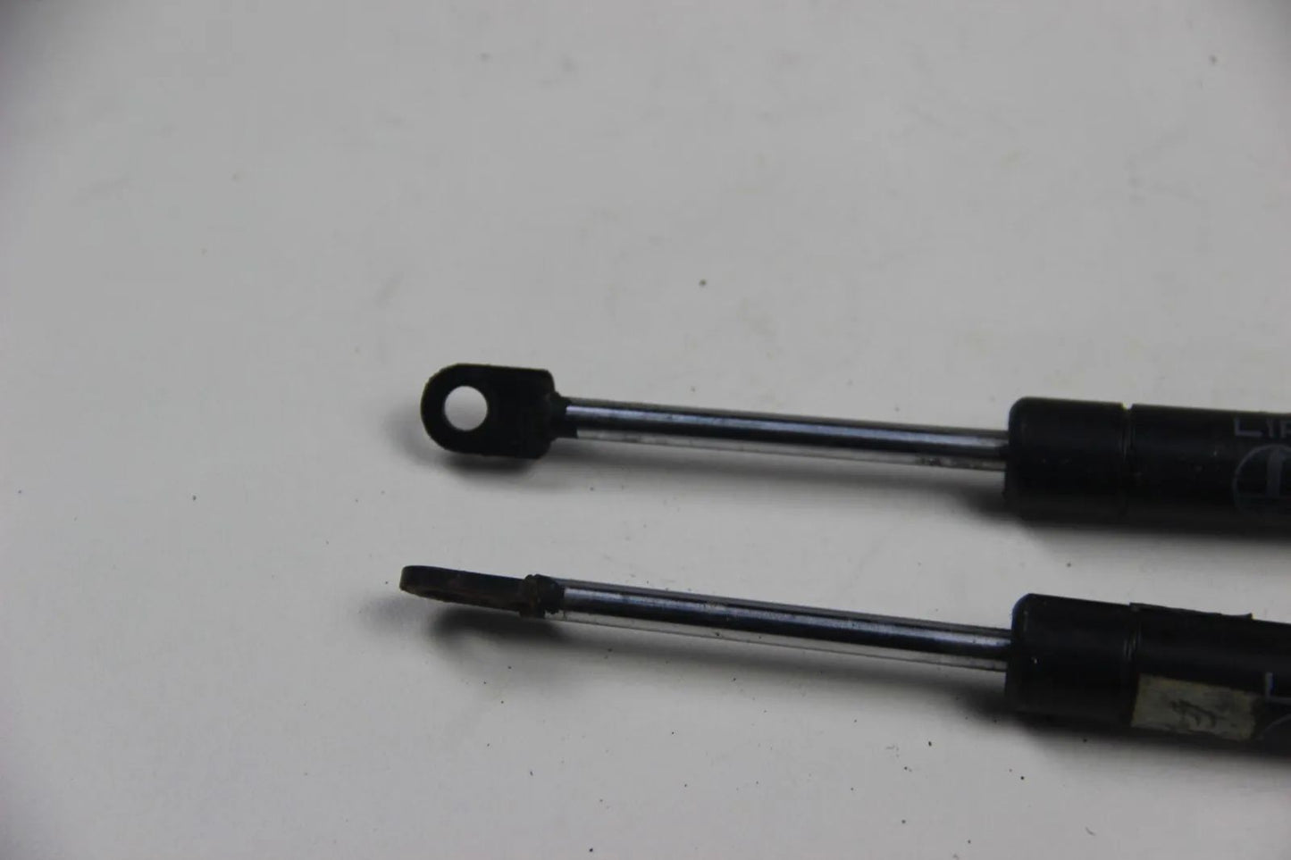 Original BMW E30 Sitz Gasdruck Dämpfer Klappbarer Sitz 2 Türer Cabrio 3er