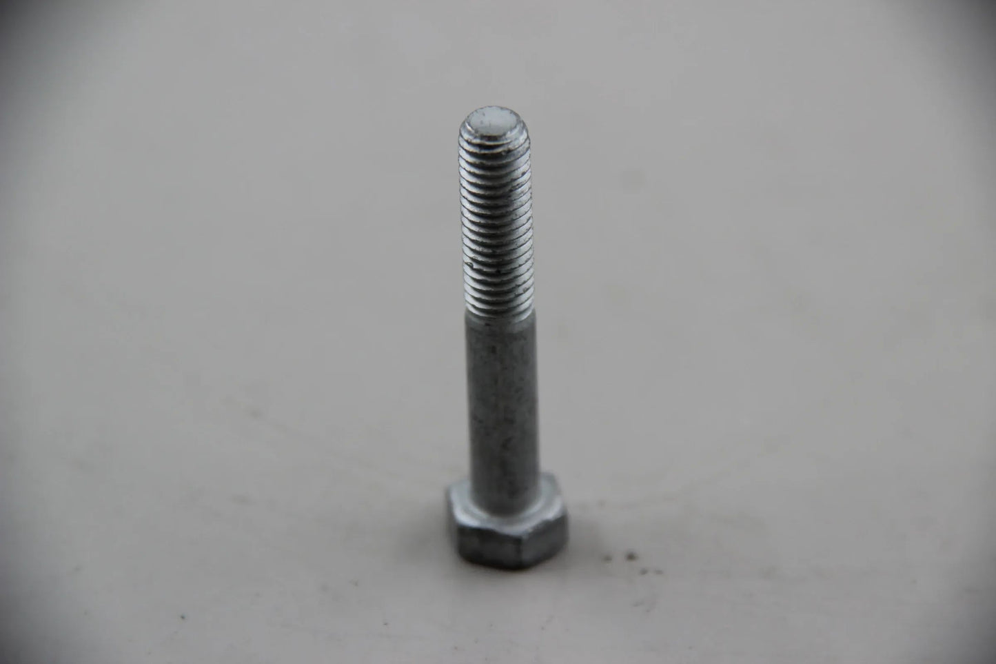 Original BMW E46 318d E28 524d E34 518i-525i Sechskantschraube M8X50 07119912652