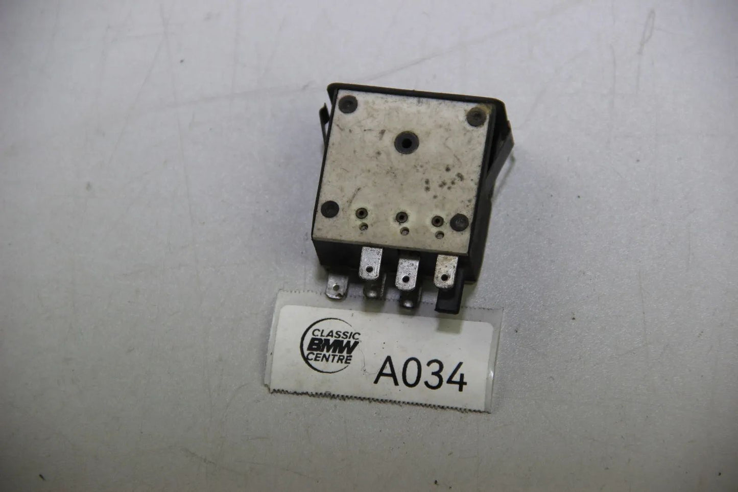 BMW E30 E28 E24 Soundsteuerschalter Lautsprecher Pegel Schalter 1368769