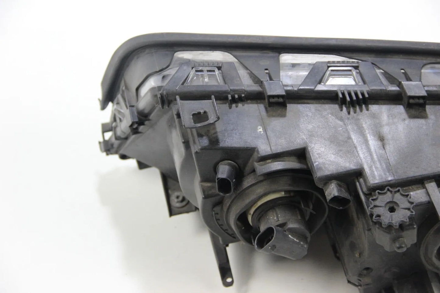 Original BMW E46 Coupe 3er Hauptscheinwerfer vorne Rechts Bosch 0301157206