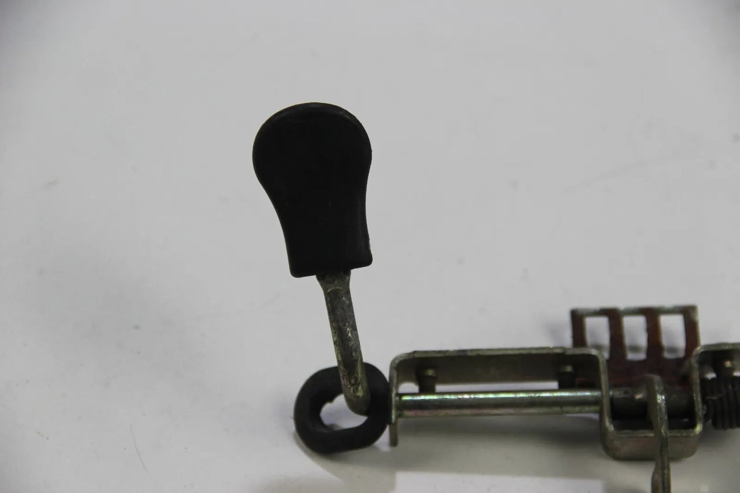 BMW E12 E21 E24 E3 E9 Sitzraste Sitzverstellung außen links 52101803731