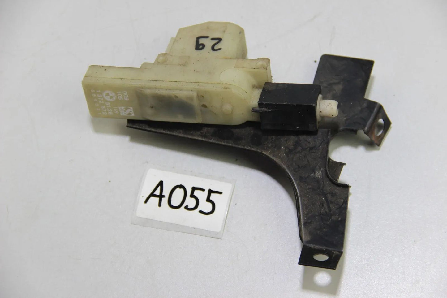 Original BMW E30 3er Stellantrieb Zentralverriegelung Tankklappe 51261372572