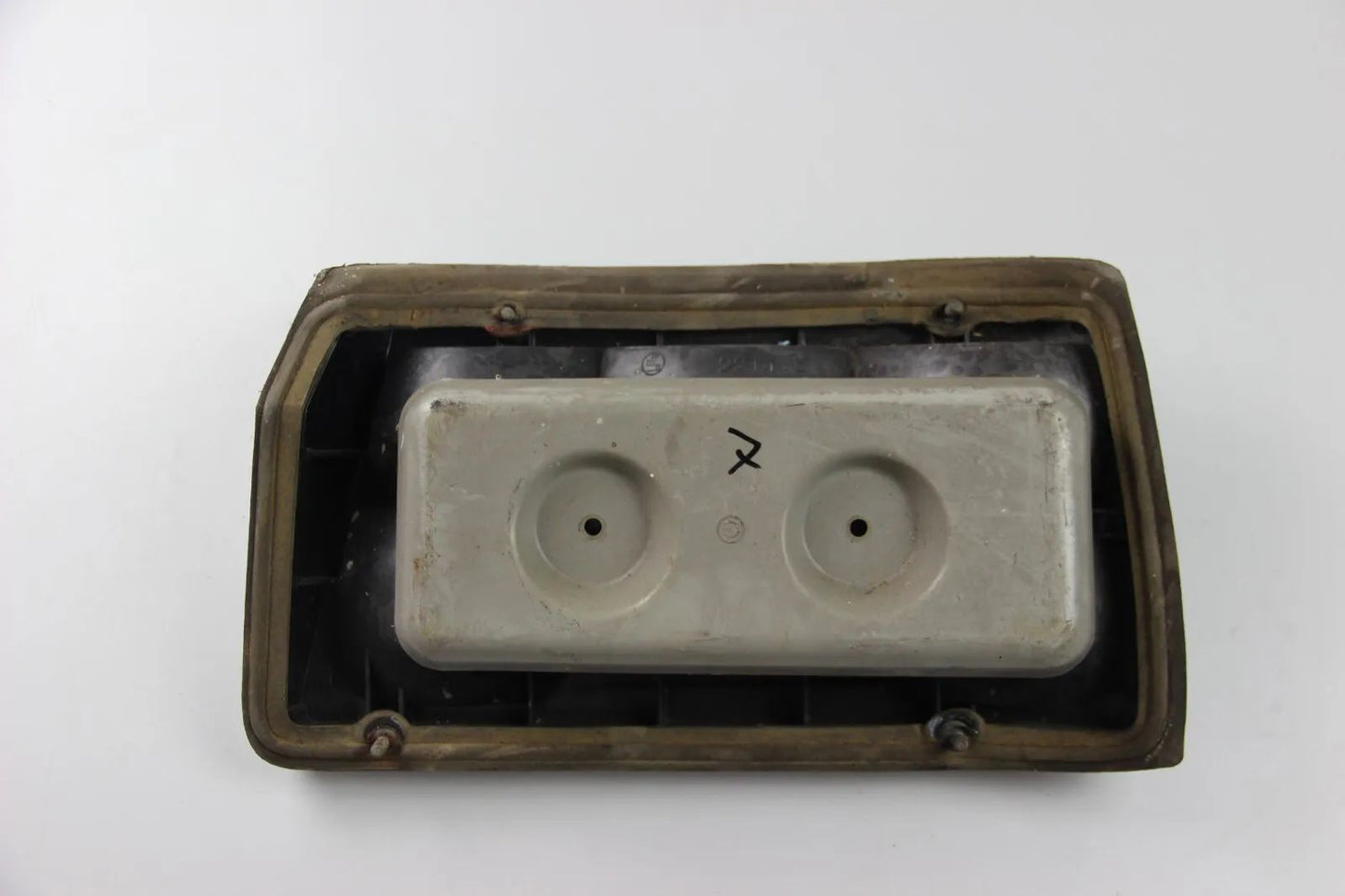 BMW E12 Rücklicht Heckleuchte Lampenträger links