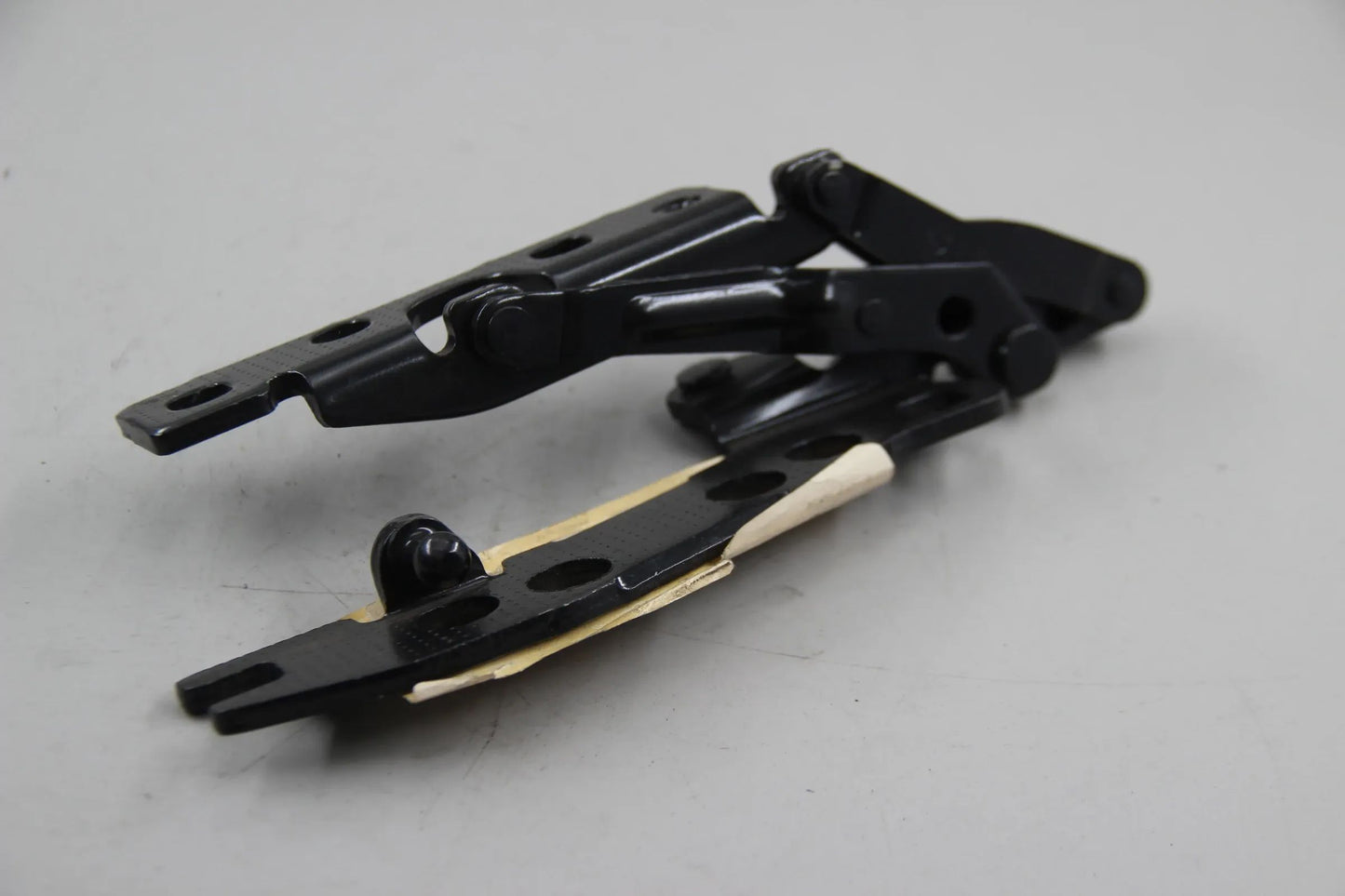 Orig. BMW E39 520i-540i M5 E52 Alpina V8 Scharnier Frontklappe links 41618203275