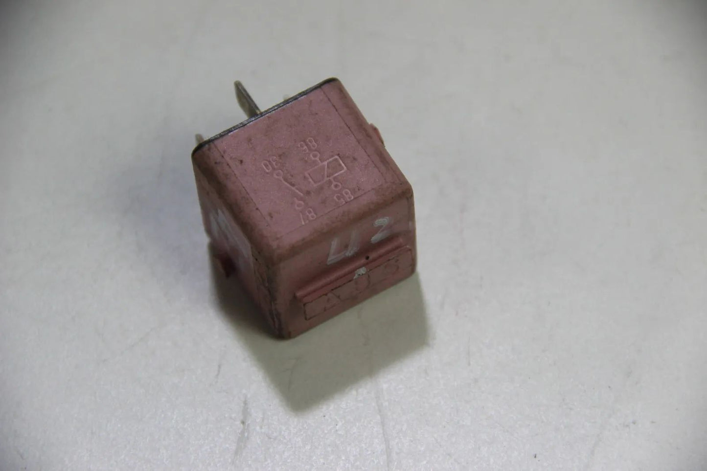Original Bosch Bosch Relais Kontrollmodul Relay hellrosa 0332019168 Oldtimer