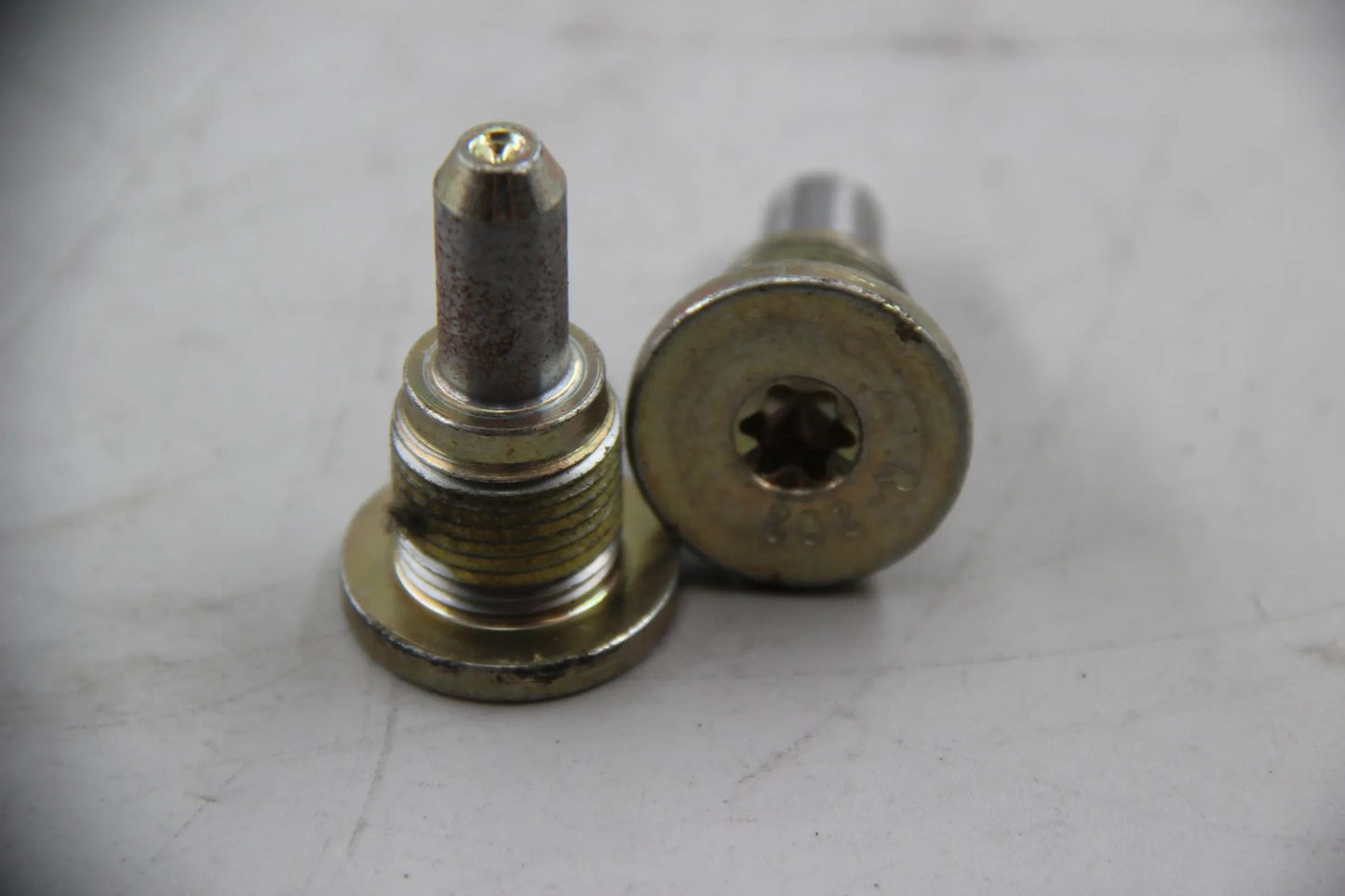 Original BMW E39 E38 E36 E34 E32 2x Lagerbolzen NOS NLA 23311224974