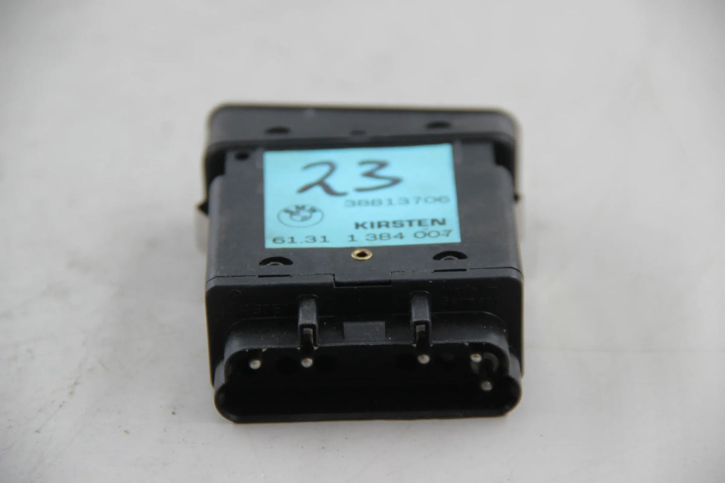 Original BMW E34 Schalter Nebelscheinw./Nebelschlusslicht NOS NLA 61311384007