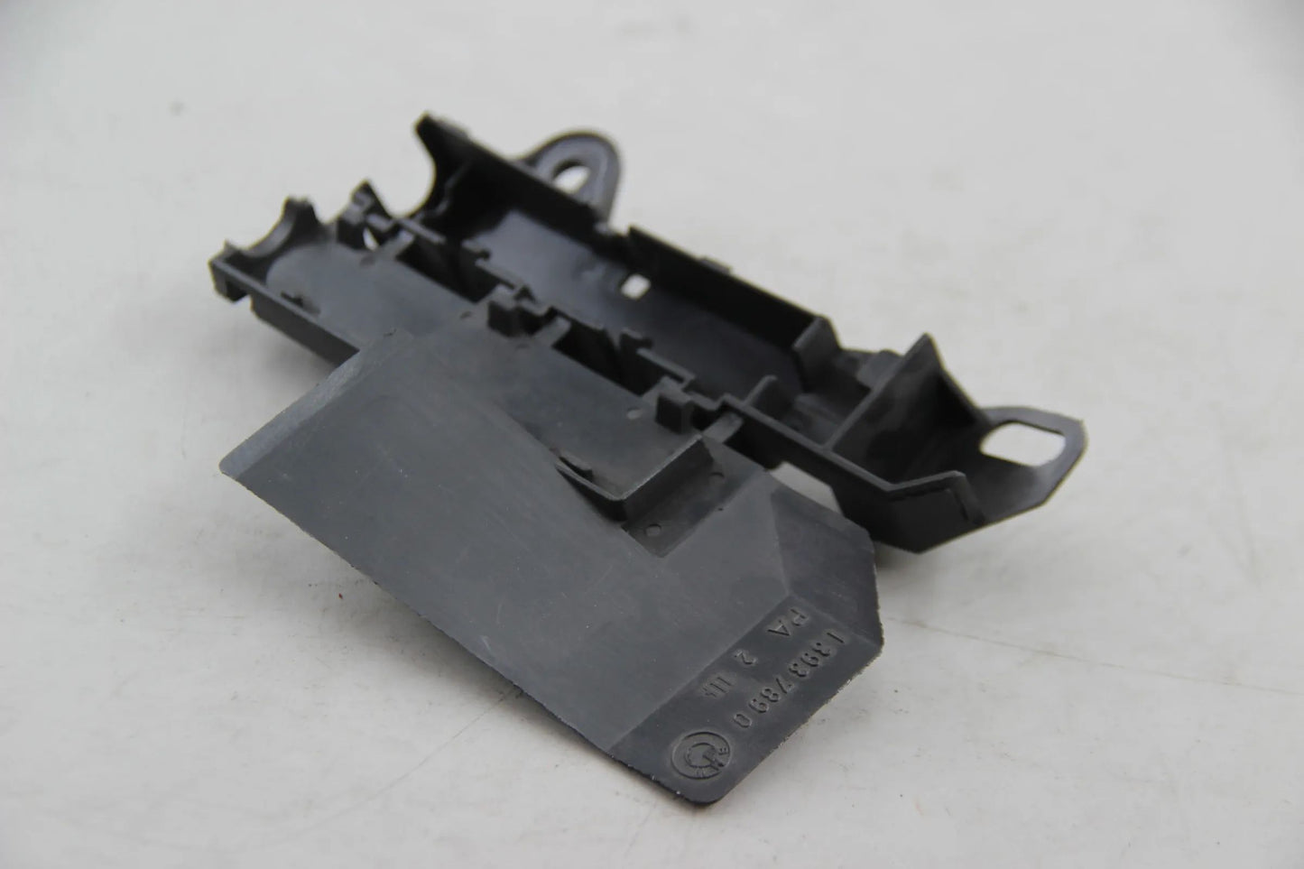 Original BMW E36 316i-328i Z3 Halter Steckverbindung Radhaus rechts 61131393789