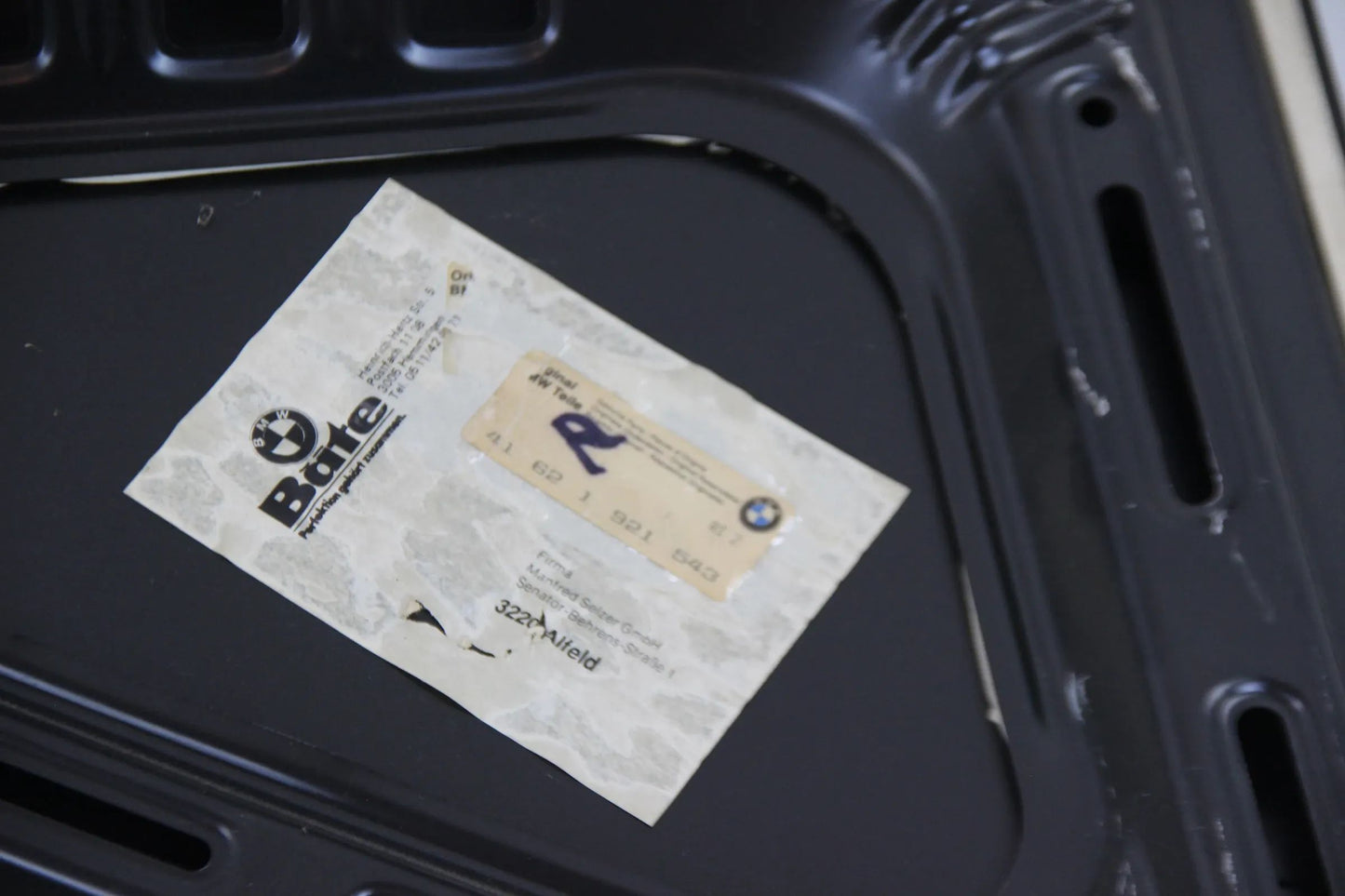 Original BMW E28 5er 518i-535i M5 M535i Heckklappe NOS Trunk Lid 41621921543