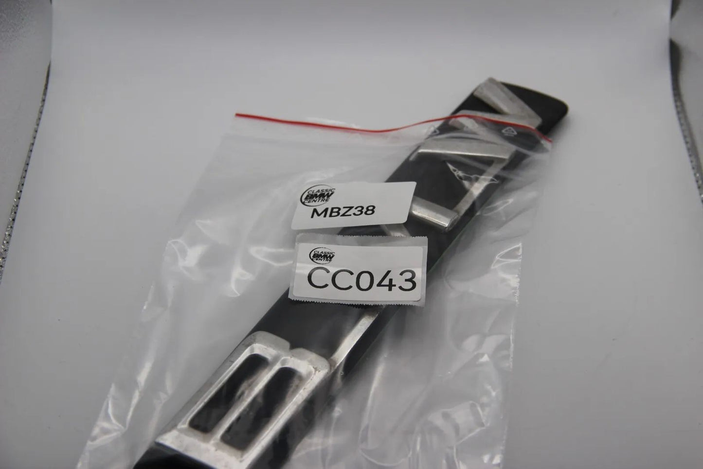 Original BMW Modellbezeichnung Emblem Badge Schriftzug B2 BMW N 11319. 0