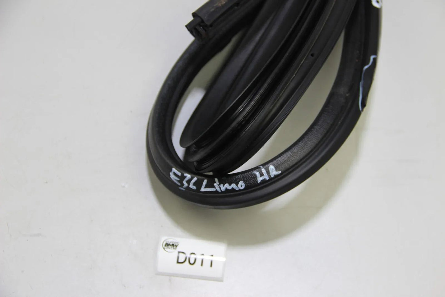 Original BMW E36 Türdichtung hinten rechts limousine 3er M3 325 328 325 320