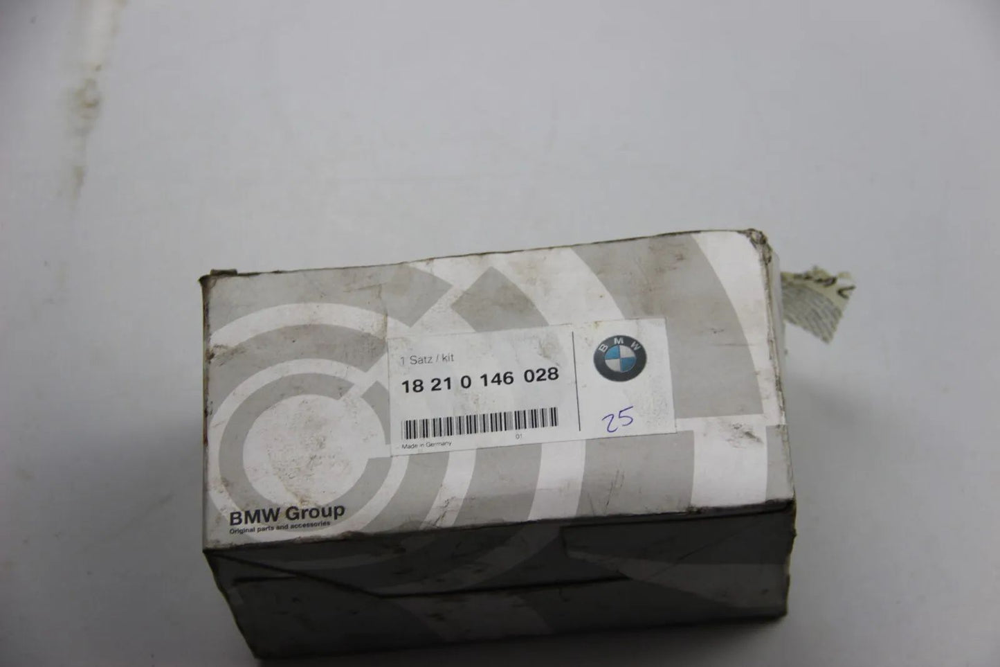 NEU ORIGINAL 18210146028 BMW 3er E36 Satz Anbauteile Schalldämpfer