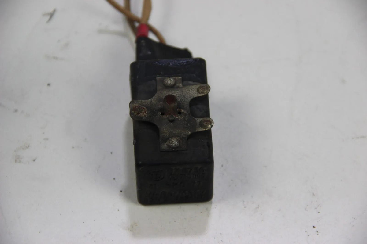 Original BMW E12 E28 5er Warnblinker Relais Hazard Relay Blinker 1364654