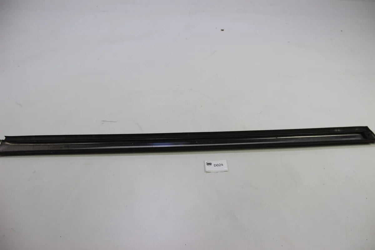 Original BMW E28 Zierleiste Tür vorne links Stoßleiste 1871695 Leiste Trim