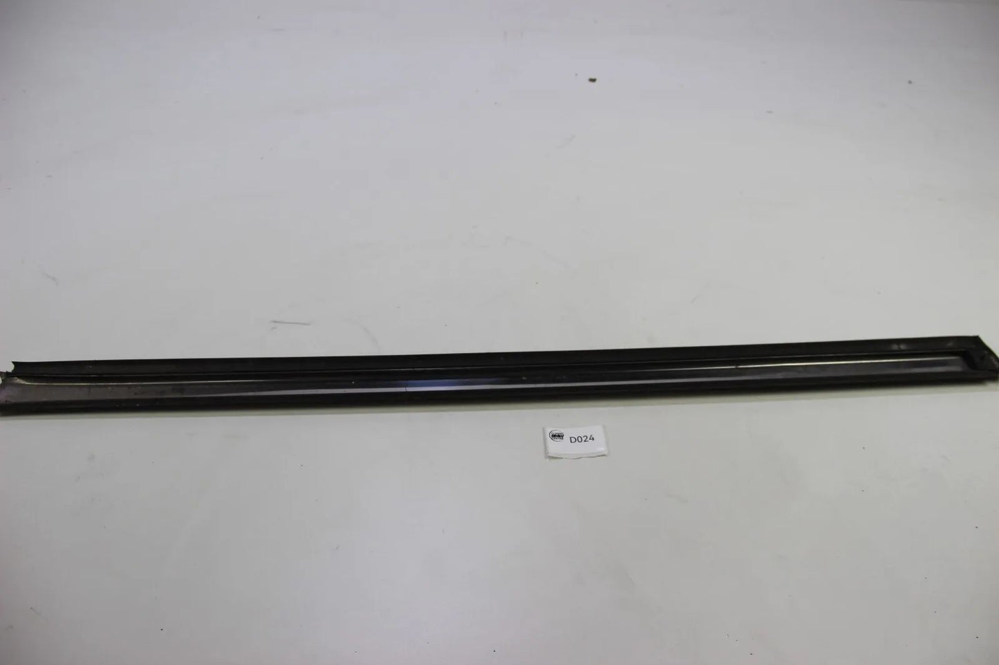 Original BMW E28 Zierleiste Tür vorne links Stoßleiste 1871695 Leiste Trim