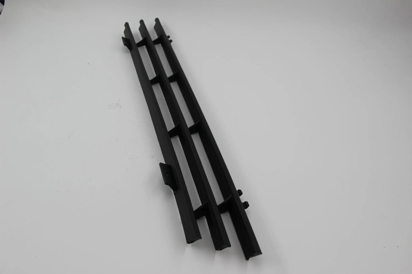 Original BMW E21 316-323i Gitter Ziergitter front vorne links 51131836675
