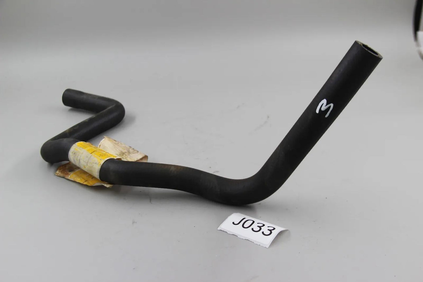 Original BMW E46 320d M47 Schlauch Doppelrohr-Wasserventil 64218378668