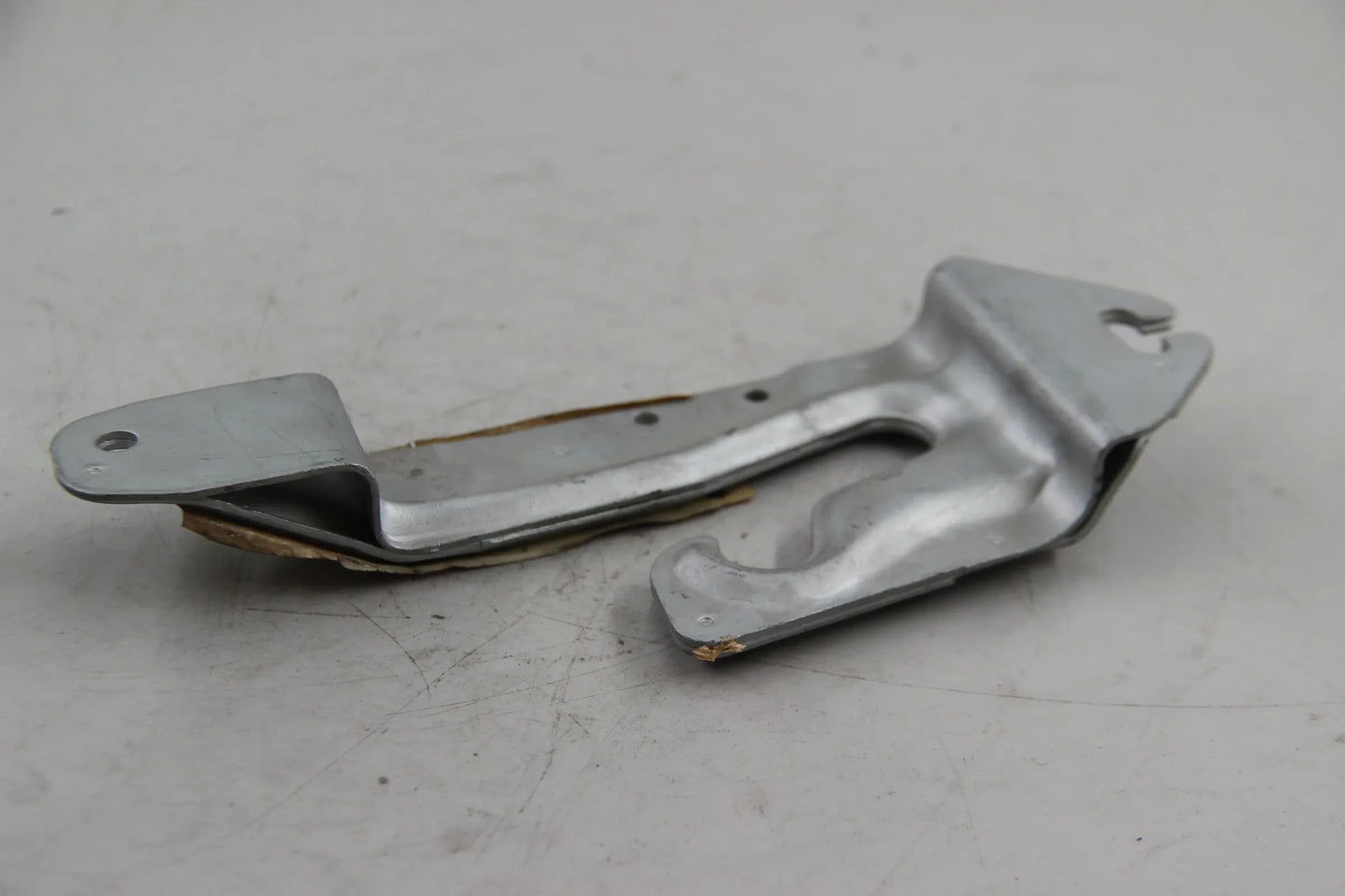 Original BMW E34 518i-540i M5 E32 730i-750i Z1 Schliessbügel rechts 51231928118