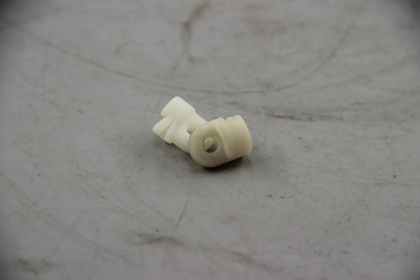 Original BMW E36 316i-328i M3 E34 Z3 2x Verbindungsstück kikiert 67118361869