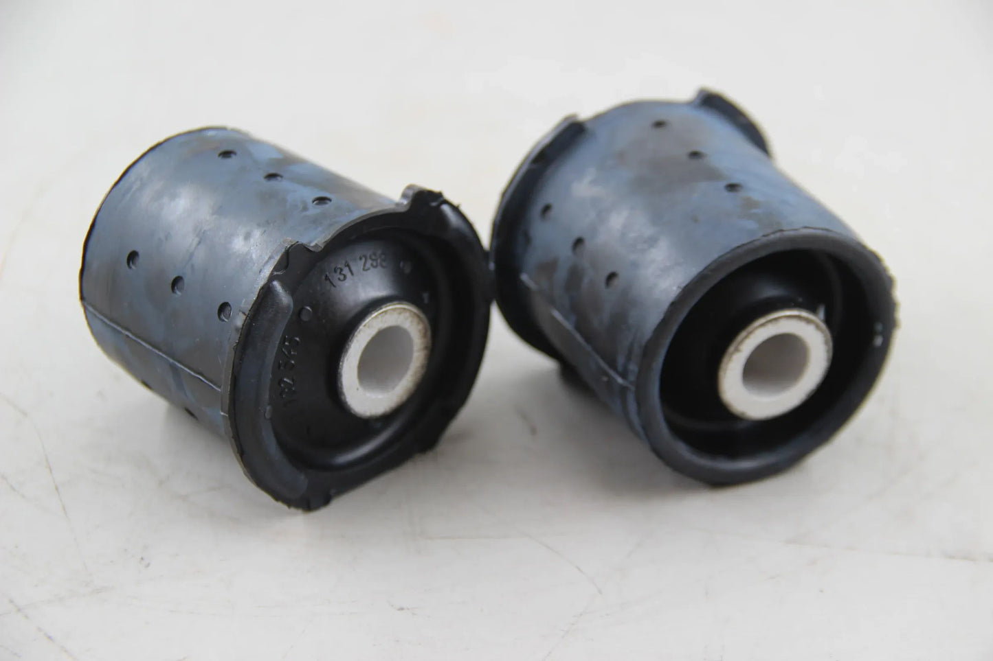 Original BMW E36 316i 318i 320i-328i M3 Satz Gummilager D=62,5MM 33319059301