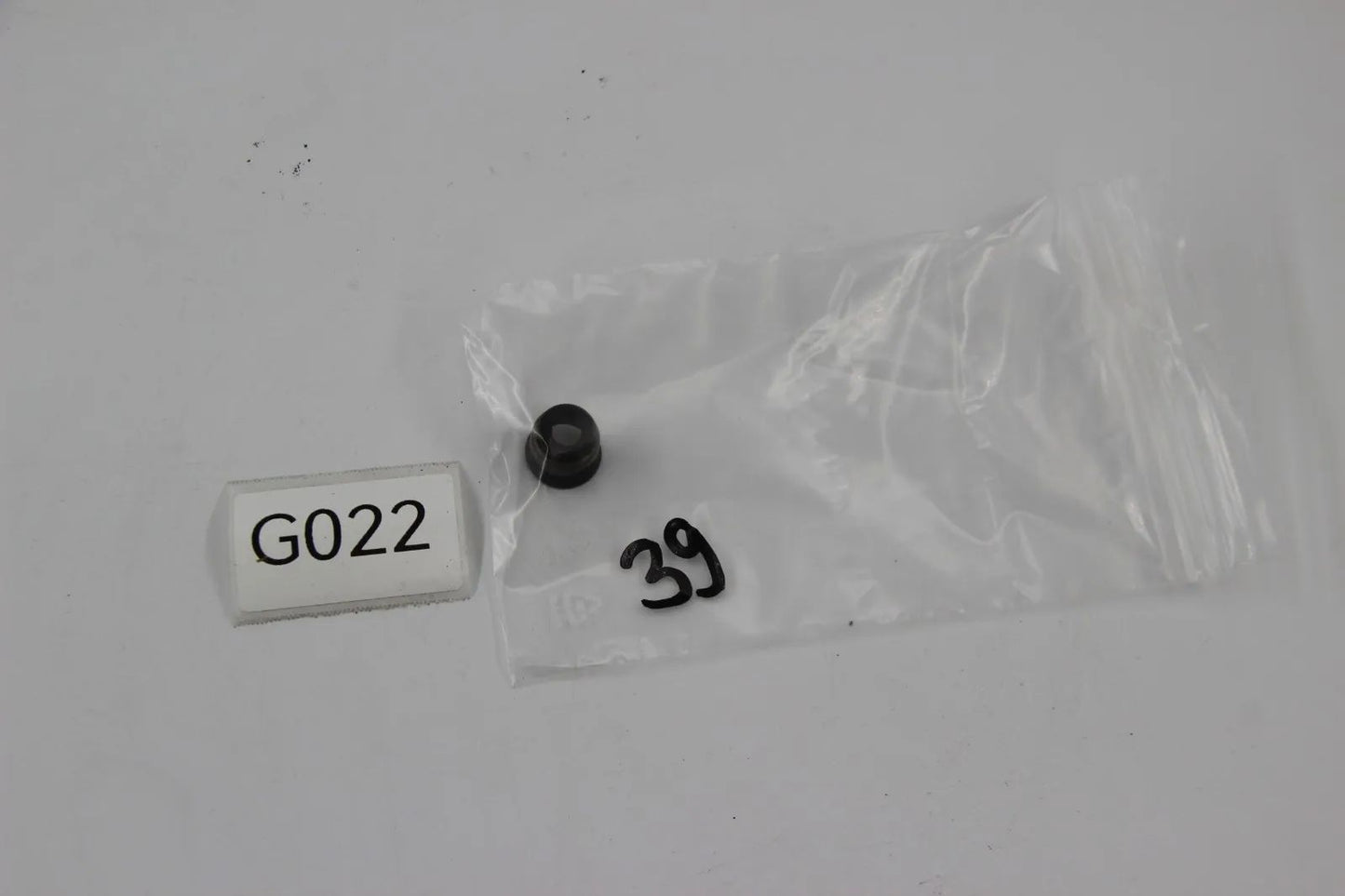 BMW E10 E3 E9 E21 E12 E24 Ventilschaftabdichtung NOS D=13,9mm 11341256556 Neu