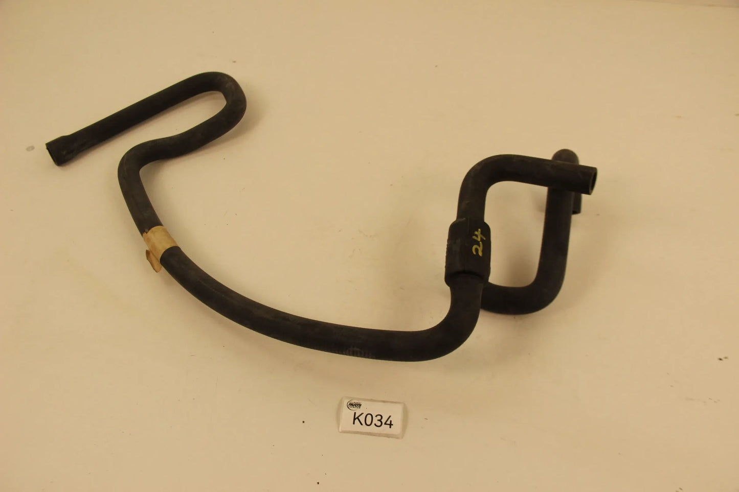 Orig BMW E34 524td M21 M51 525tds Schlauch Heizkörper-Motorrücklauf 11532241852