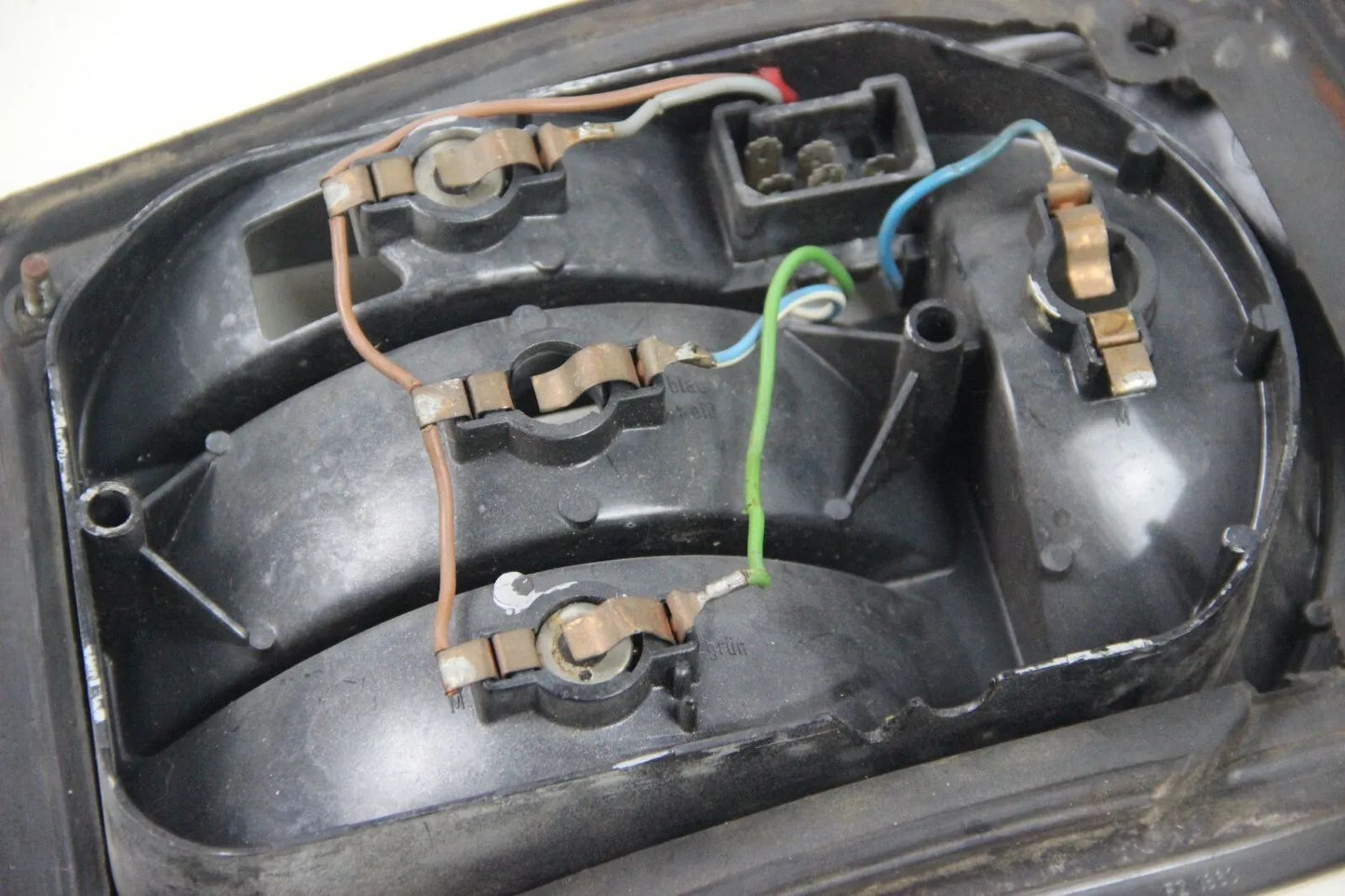 BMW 2002 E10 1502 1802 1602 E12 Rücklichtträger Rücklicht Gehäuse Ersatz