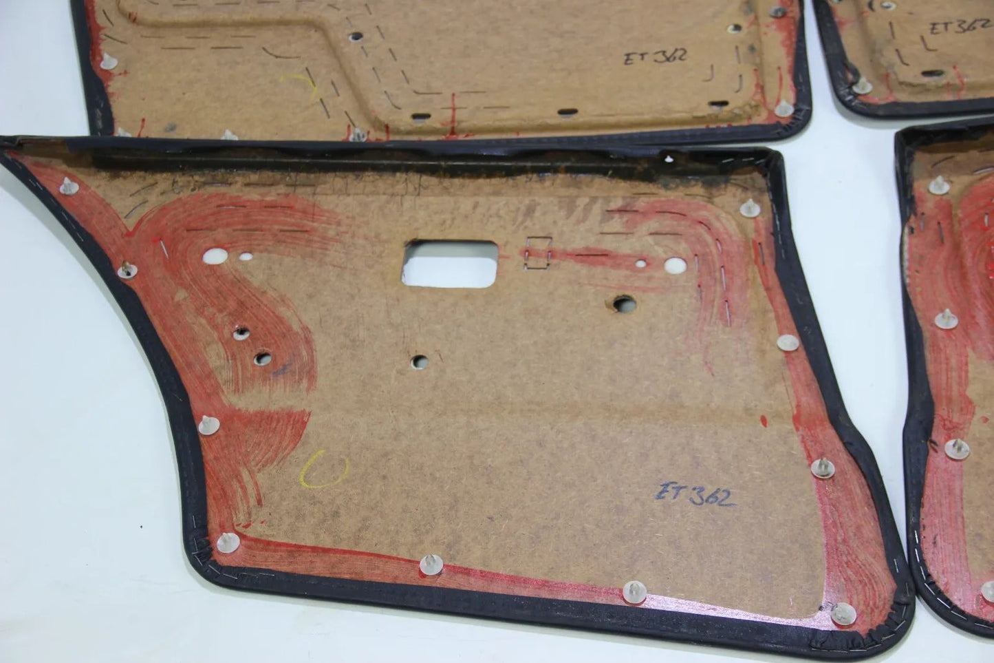 Original BMW E30 Touring Limousine Türpappe Vorne Hinten Links Rechts Schwarz