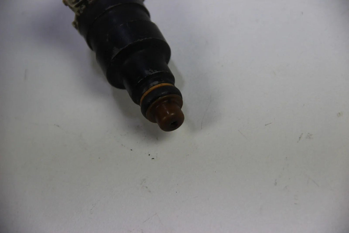 Original BMW E28 E30 320i 520i M20 Injektor Injector Einspritzventil 0280150208