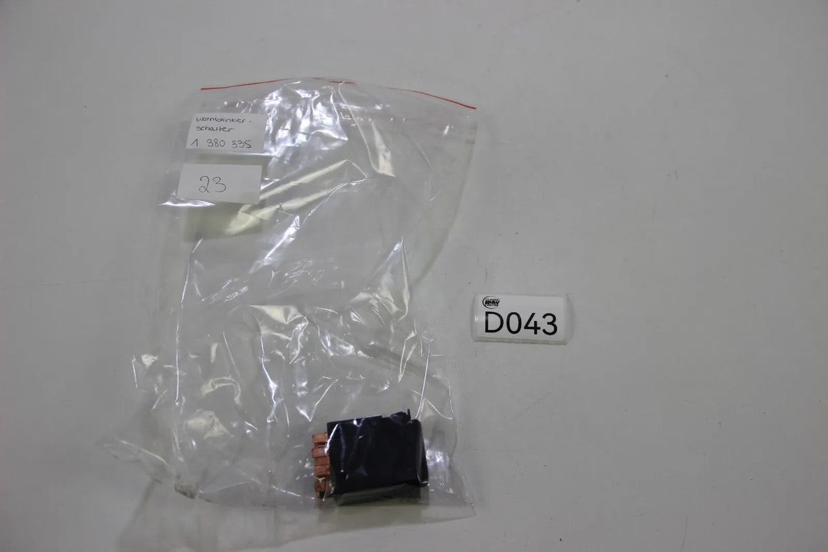 Original BMW 3er E30 Warnblinkleuchte Schalter / Gefahrenhinweis 1380335